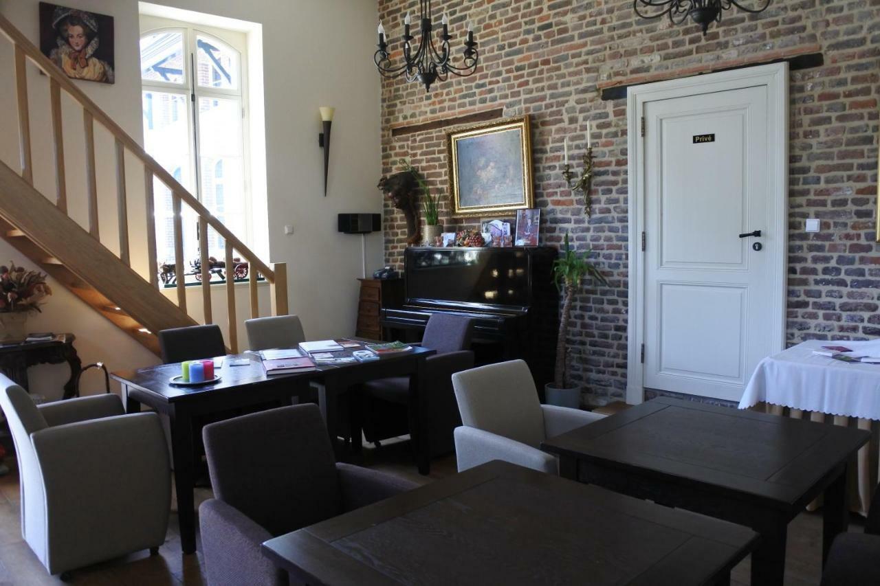 B & B Kasteelhoeve Borgharen - マーストリヒト エクステリア 写真