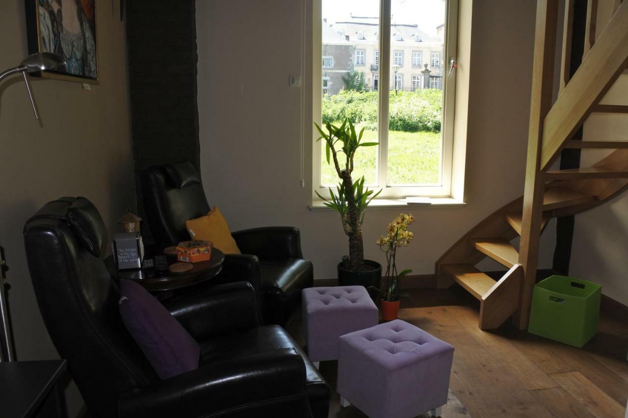 B & B Kasteelhoeve Borgharen - マーストリヒト エクステリア 写真